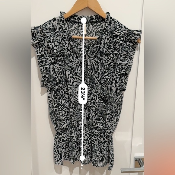 Tiger print or cat print blouse black and white size M - Picture 6 of 7